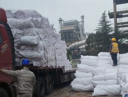 高效保温，守护电力核心——一车硅酸铝纤维毯，直达发电厂区