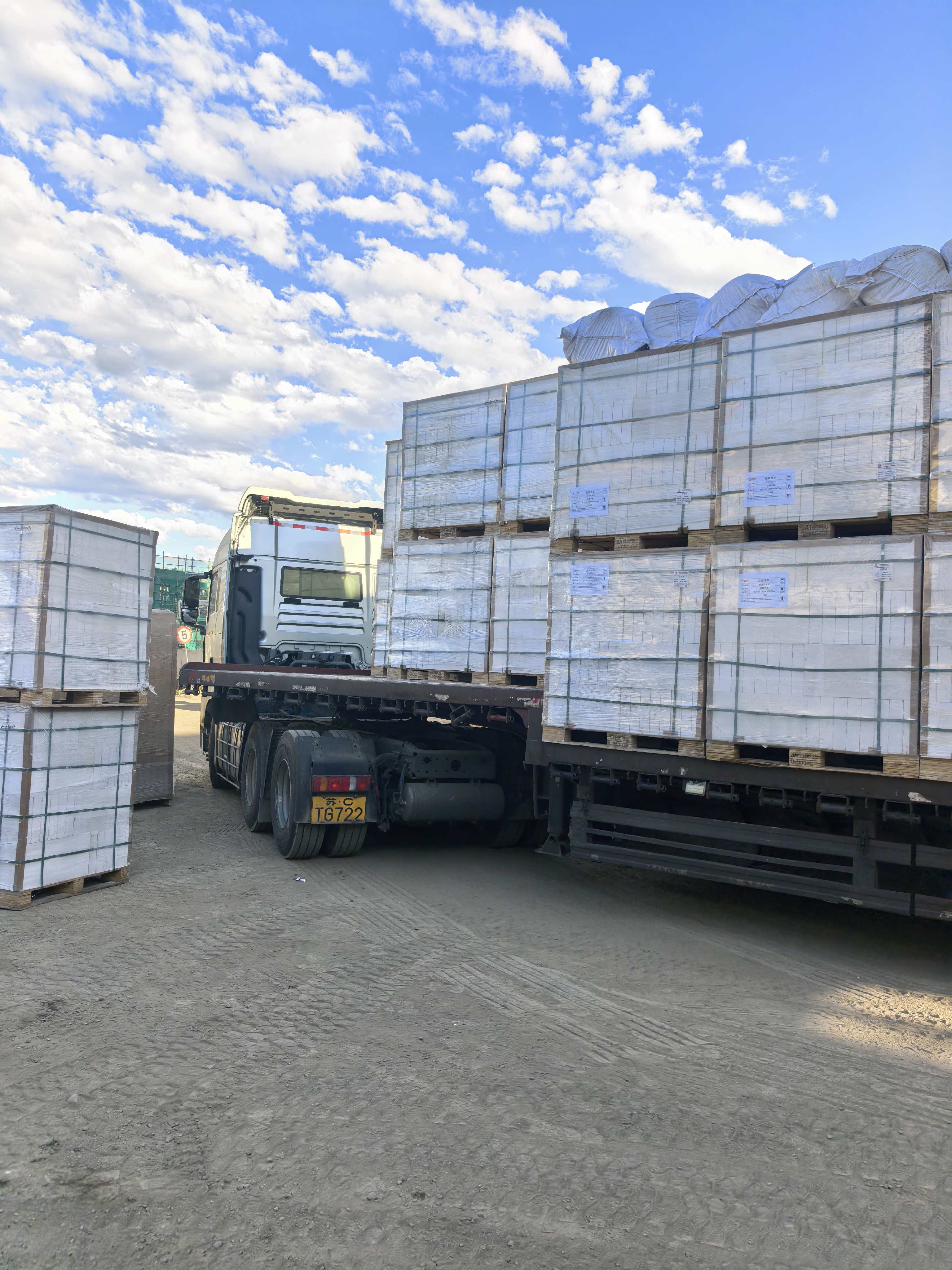 硅酸钙板是玻璃陶瓷厂的保温好搭档